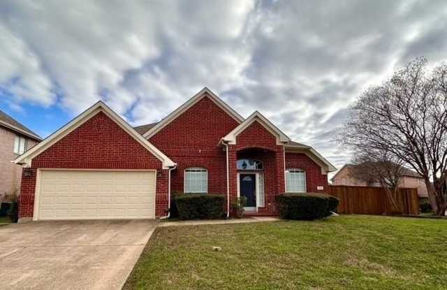108 Dorsett Drive - 108 Dorsett Drive, Irving, TX 75063 108 Dorsett Drive - 108 Dorsett Drive, Irving, TX 75063