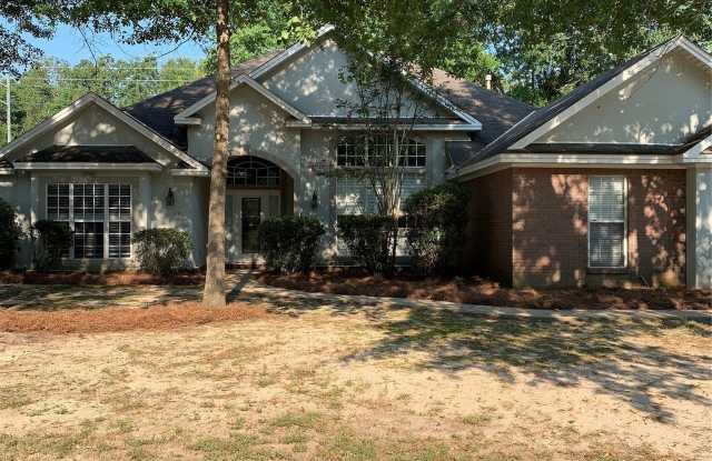 131 LIVE OAKS Drive photos photos 131 LIVE OAKS Drive photos photos
