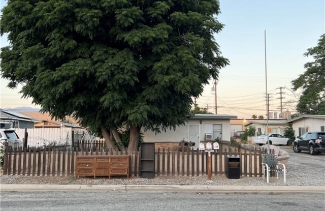 214 S Western Avenue - 214 South Western Avenue, Hemet, CA 92543