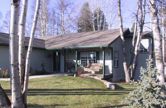 530 Glenwood Road Gallery 2