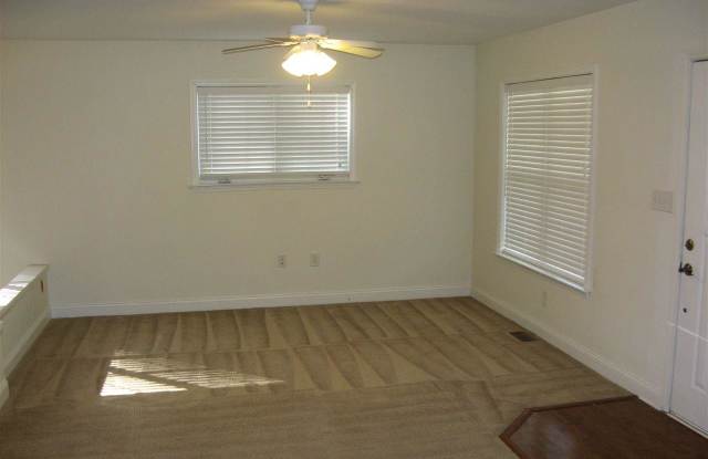 618 Eastway Avenue Gallery 2