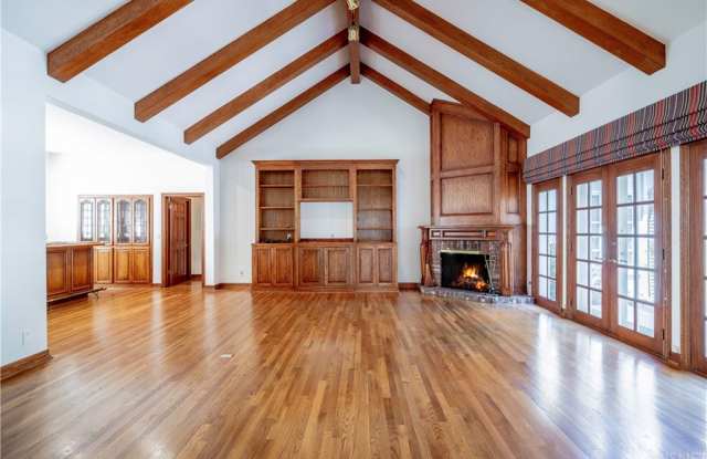 16485 Garvin Drive Gallery 4
