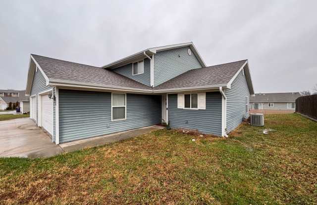 Spacious 3 Bed / 2.5 Bath Duplex – West Manhattan photos photos