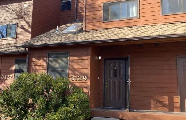 Fun and Funky Tri-Level Townhouse in Northeast Boulder, CO photos photos