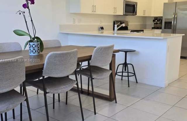 200 SW 159th Place 200, Pembroke Pines, FL 33027 photos photos