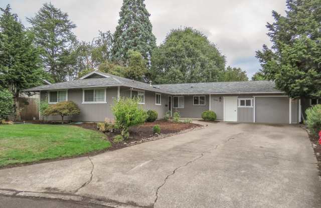 3 bedroom home in Woodburn Available !!! Gallery 1