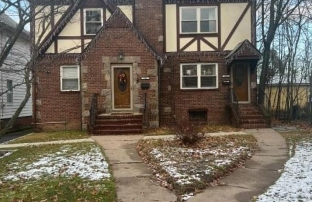 183 Liberty Rd - 183 Liberty Road, Englewood, NJ 07631