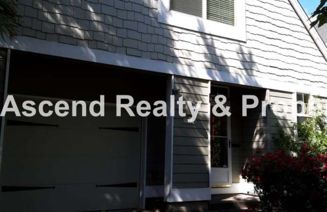 Tanasbourne Area 3 Bed Fenced Yard 1/2 Block to MAX Attached Garage 1 Small Pet Nego photos photos Tanasbourne Area 3 Bed Fenced Yard 1/2 Block to MAX Attached Garage 1 Small Pet Nego photos photos