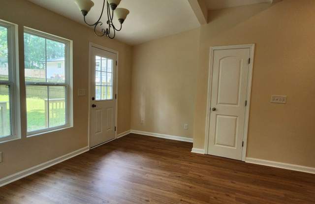 Room in 2 Bedroom Home in Atlanta Gallery 4