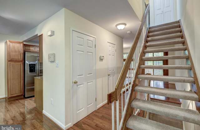1647 BENTANA WAY Gallery 2