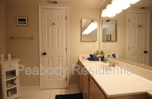 1200 Braddock Pl Gallery 2
