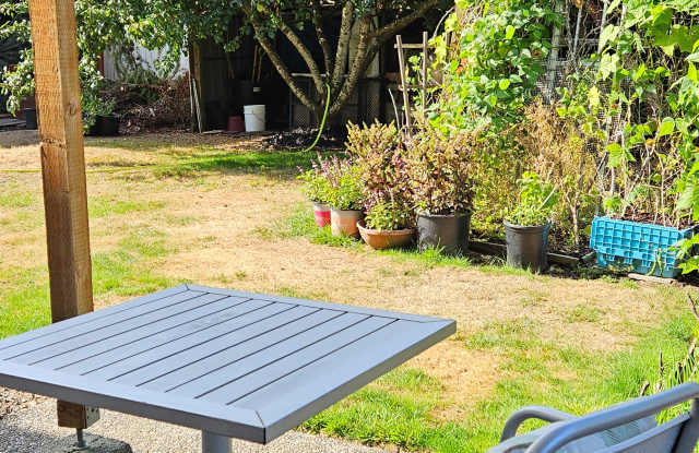 1311 E Casino Rd photos photos