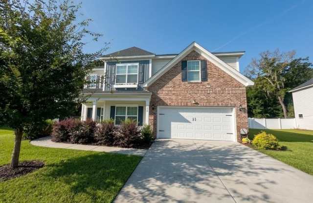 170 Thistle Lane Gallery 1
