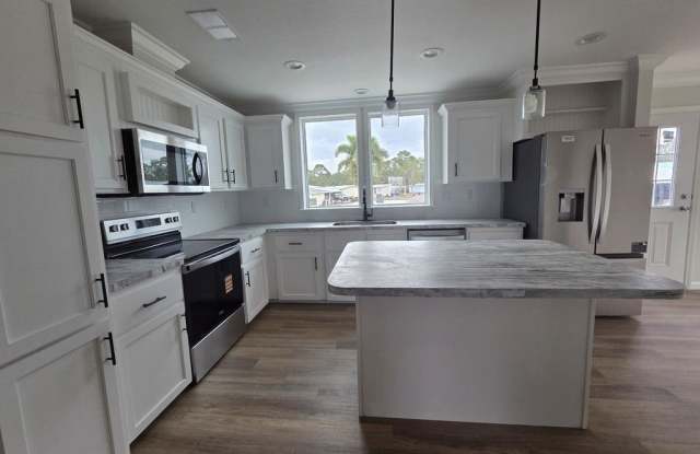 19424 Bermuda Court Gallery 3