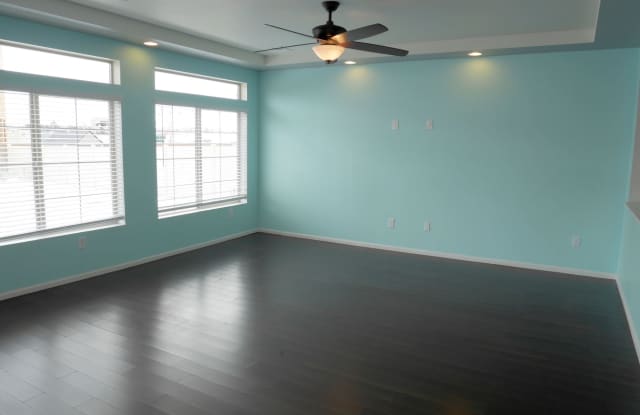 4438 Walden Way Gallery 4