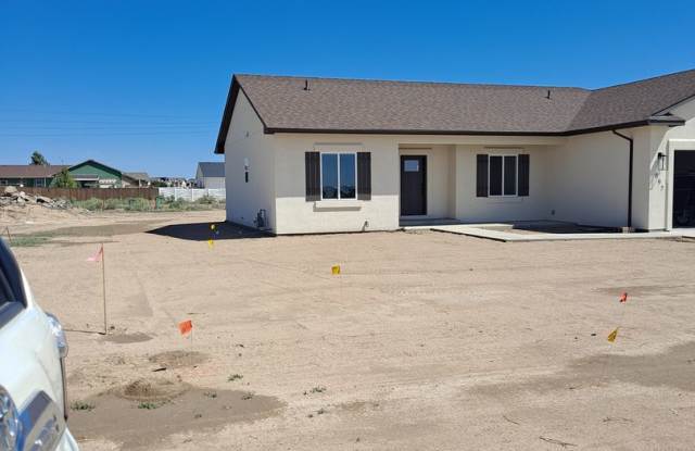 ALL PROSPECTIVE TENANTS MUST SUBMIT A $58 NON-REFUNDABLE APPLICATION FEE PER APPLICANT ONLINE AND BE PRE-QUALIFIED PRIOR TO ANY SHOWINGS photos photos ALL PROSPECTIVE TENANTS MUST SUBMIT A $58 NON-REFUNDABLE APPLICATION FEE PER APPLICANT ONLINE AND BE PRE-QUALIFIED PRIOR TO ANY SHOWINGS photos photos