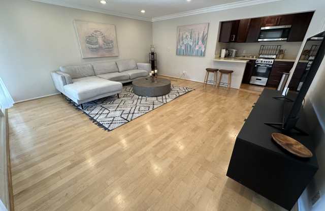 21431 Salamanca Avenue photos photos
