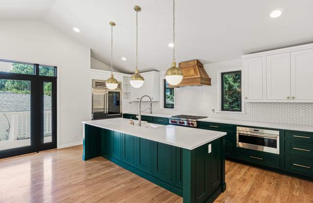 3238 Northeast 94th Street - 3238 Northeast 94th Street, Seattle, WA 98115
