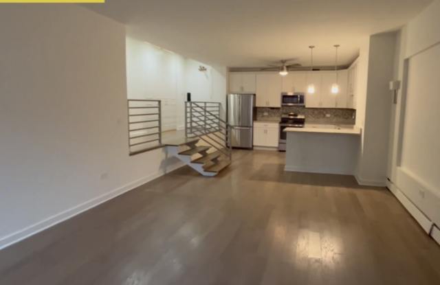 816 N Dearborn Gallery 1