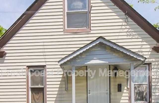 7301 Harvard Ave - 7301 Harvard Avenue, Cleveland, OH 44105