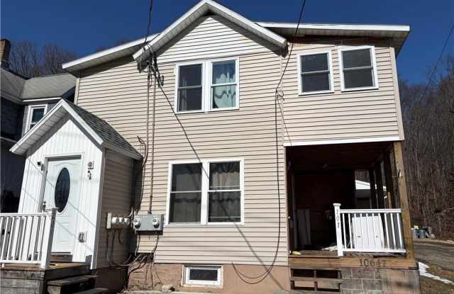 10647 Pinewood Avenue photos photos