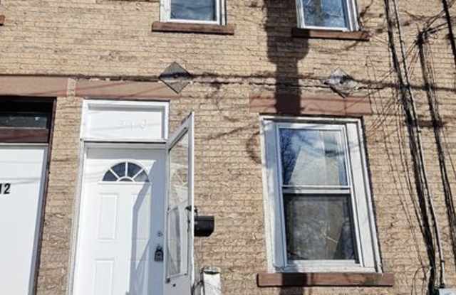 4 beds 1 bath photos photos