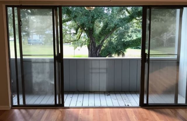 1118 N Alston St 1118 - 1118 N Alston St, Foley, AL 36535
