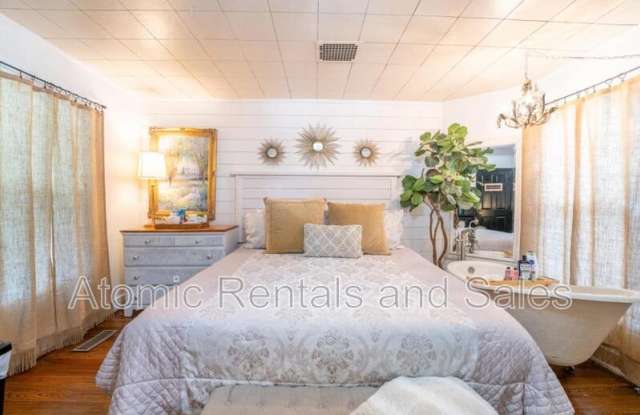 714 E Jefferson St Gold Suite photos photos
