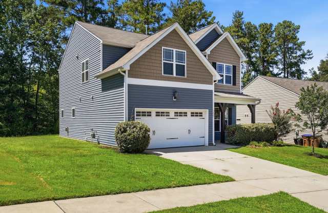 AVAILABLE NOW!  2-STORY HOME IN DESIRABLE AREA Gallery 4
