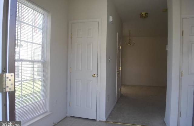 1909 CAMELIA CT Gallery 4