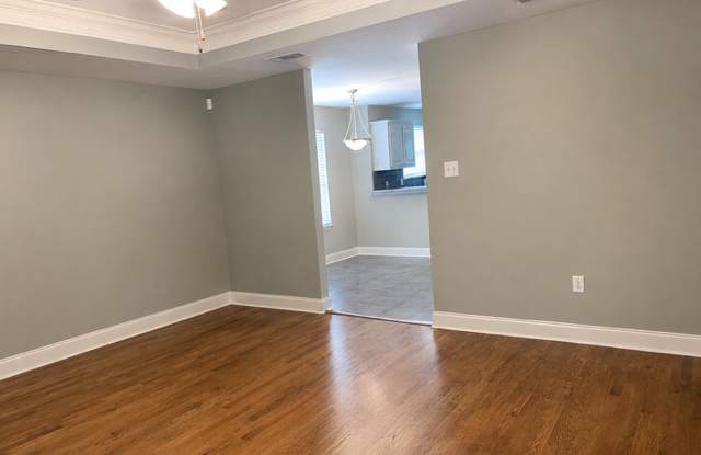 201 North River Road Gallery 2
