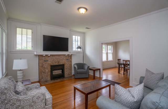 Large Furnished Home for Monthly Rental Gallery 3