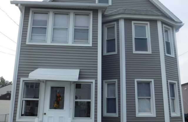 42 Baldwin Street - 42 Baldwin Street, West Springfield Town, MA 01089