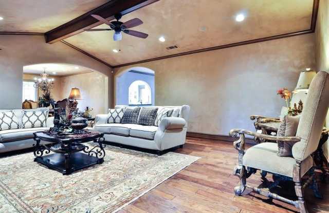 3212 Topaz Way Gallery 2