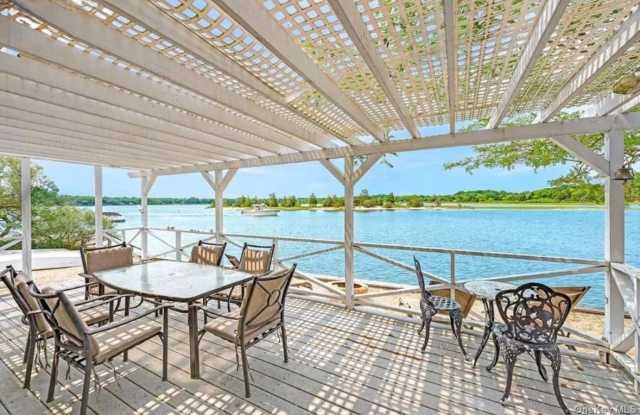 286 Towd Point Road Gallery 2