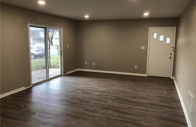 1024 1st Avenue - 1024 1st Ave, Hellertown, PA 18055