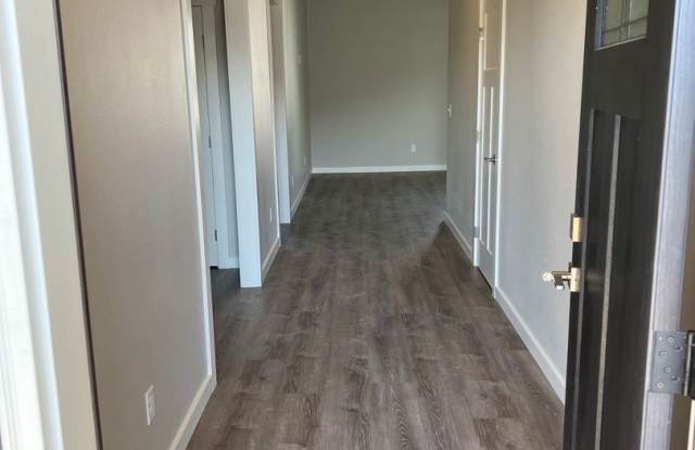Newer Construction Home for Rent in Prairie Bluff Area Gallery 3