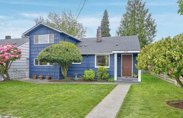11247 Dayton Avenue North photos photos