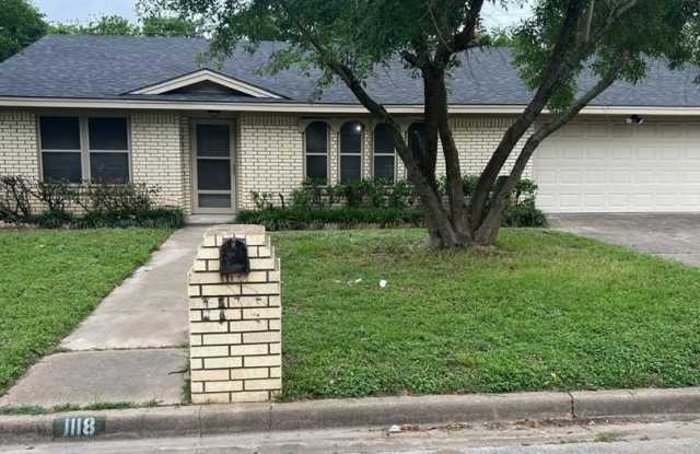 1118 Pawnee Street photos photos