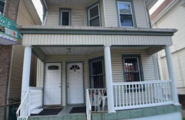 695 Mt Prospect photos photos