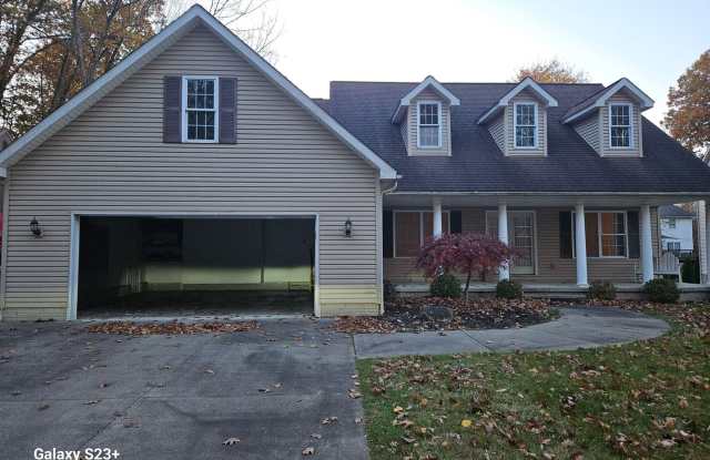 Single family home for rent in Kent Ohio photos photos