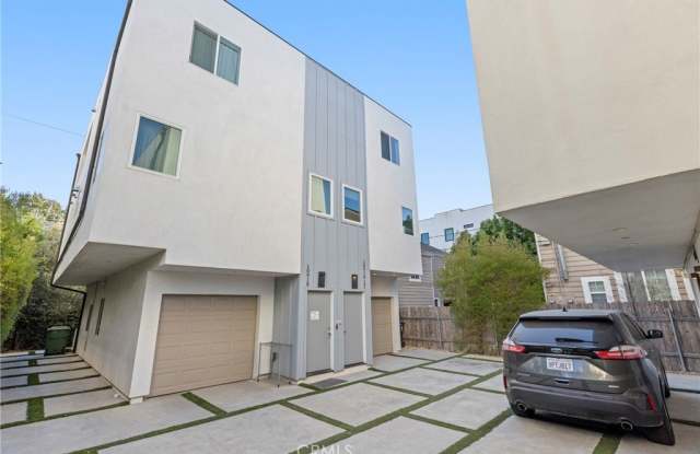 10918 Hesby Street photos photos