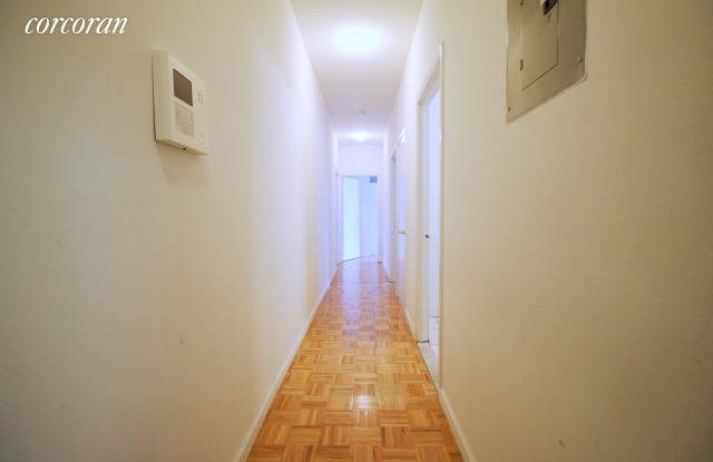 301 West 21st Street Gallery 3