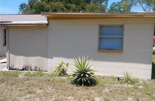 6900 FOREST AVENUE Gallery 2