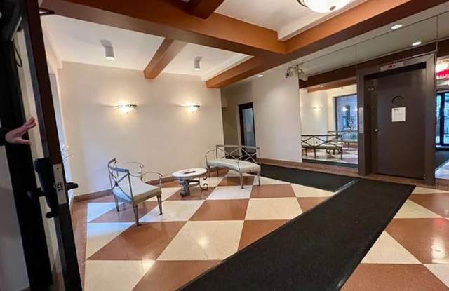 8423 Manton St Apt 6E Gallery 2