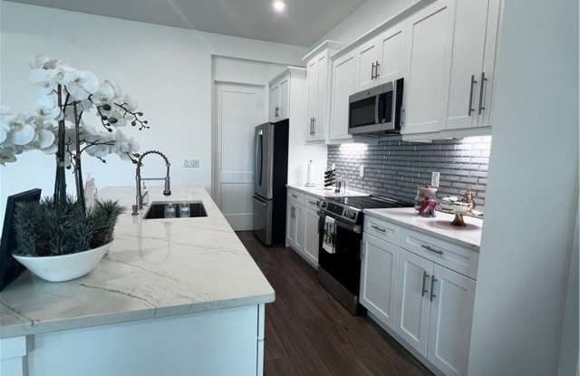 2803 44th Street SW Gallery 3