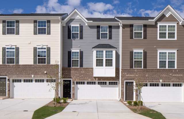 Creekside Commons Townhome- Available August 10th photos photos