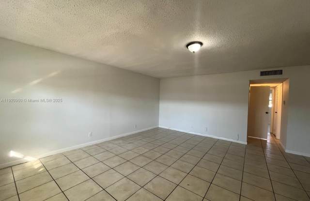 4160 NW 21st St photos photos