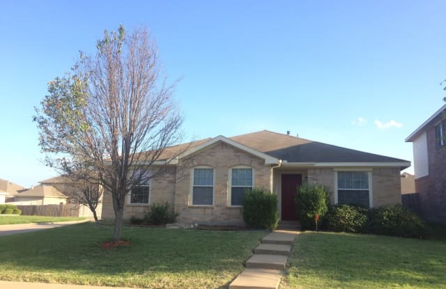 2302 Mallory Ln - 2302 Mallory Drive, Lancaster, TX 75134