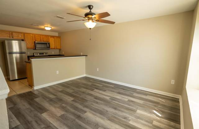 2774 Hartsfield Road Gallery 2
